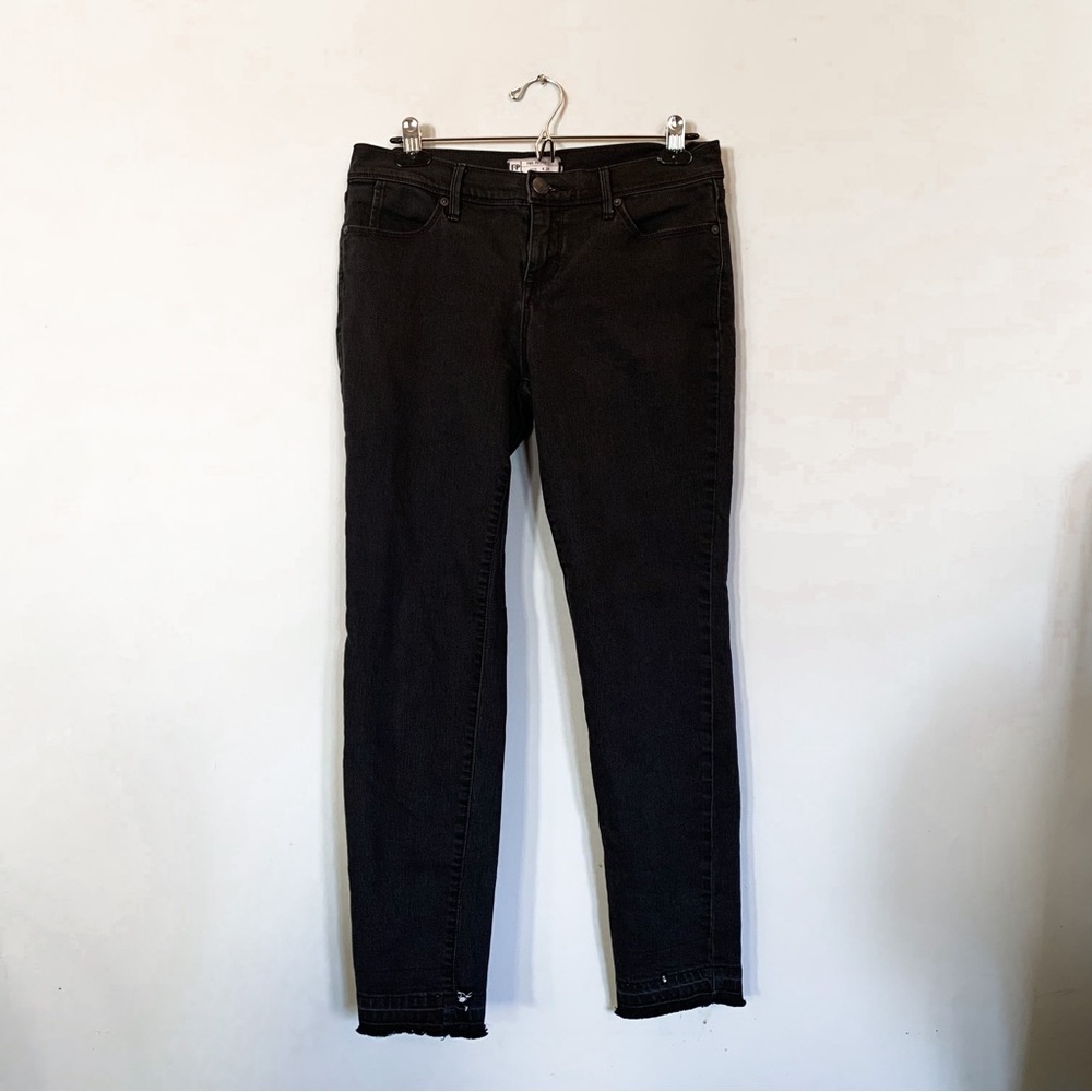 Free People • Mid-Rise Skinny Jeans